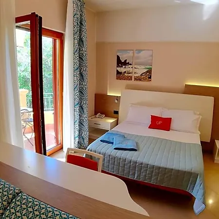 Piccolo 4* Parghelia