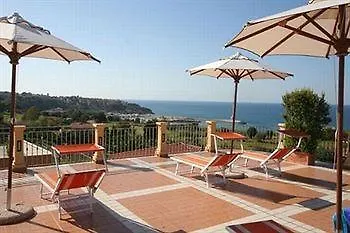 Piccolo Aparthotel 4*
