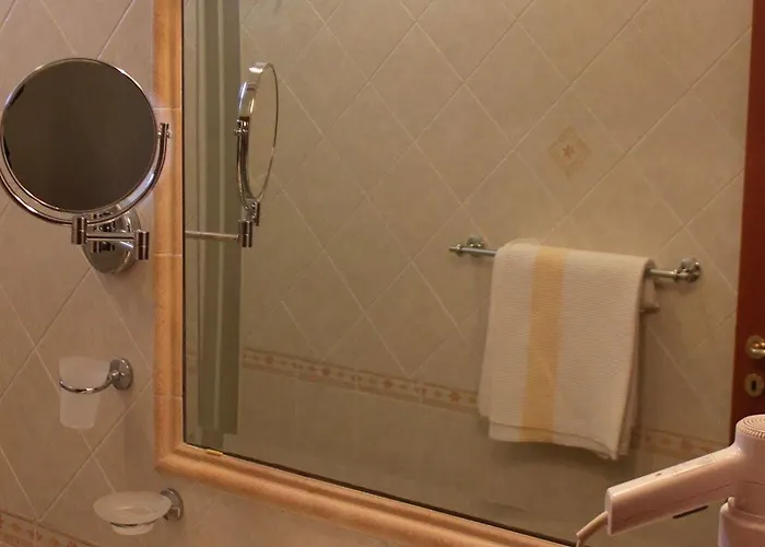 Piccolo 4* פרגליה